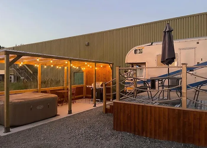 Horse Truck Tiny With Hot Tub *